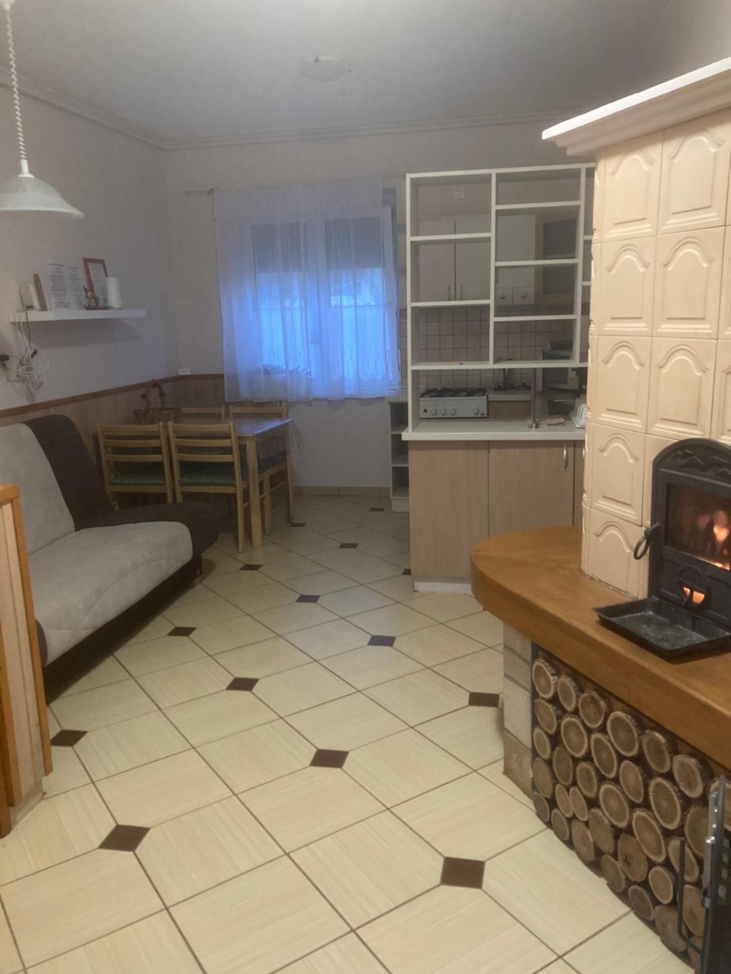 Platan Apartman Marcali Εξωτερικό φωτογραφία